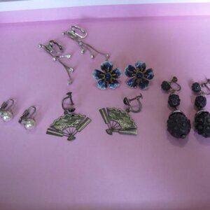Lot of 5 Vintage Screw Back Clip On Earrings